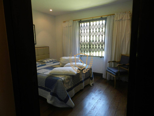 Sítio Com 6 Dormitórios À Venda, 12400 M² Por R$ 3.400.000,00 - Quebra Frascos - Teresópolis/rj - Si0007