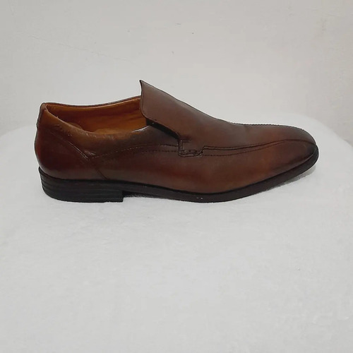 Zapatos Clarks De Cuero Talle 42 (Usado)