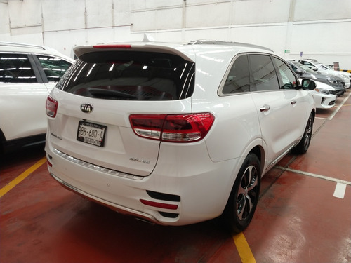 Imagen 4 de 15 de Kia Sorento 3.3 Sxl V6 Awd