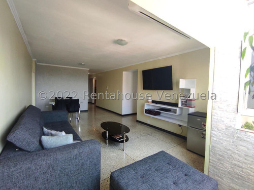 Apartamento En Venta, Urb. El Centro, Maracay. #24-13142 Km