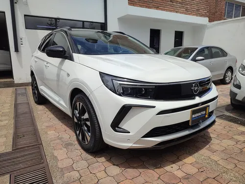 Opel Grandland X Ultimate 1.6 Automatica 4x2 Gasolina