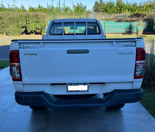 Toyota Hilux Cabina Simple Dx Pack Diesel 4x2 Cuero