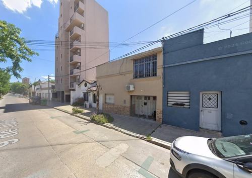 Casa En Venta - 2 Dormitorios 1 Baño - Pergamino