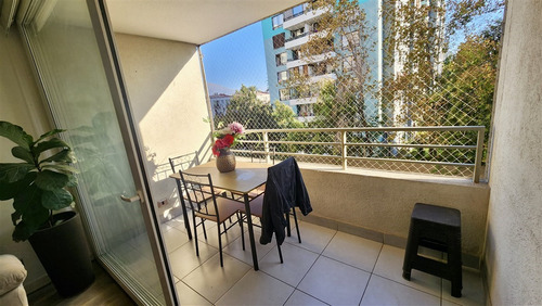 Departamento En Venta De 2 Dorm. En Ñuñoa