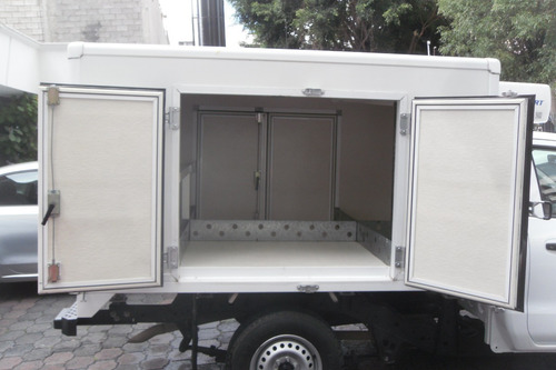 Imagen 6 de 15 de Nissan Np300 2019 Caja Refrigerada Como Nueva Lista Trabajar