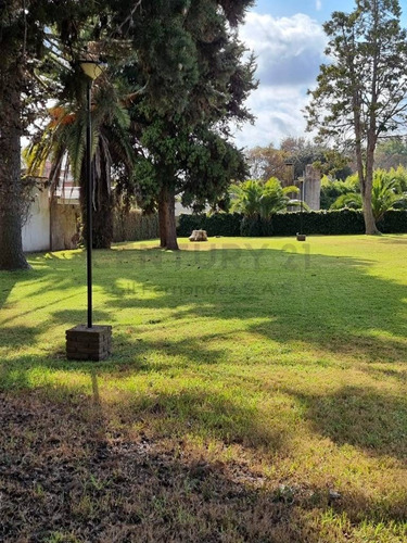 Imagen 8 de 10 de Venta Lote En Gonnet Entre Caminos