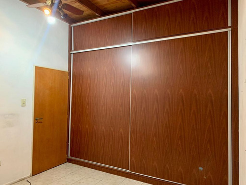 Casa En Venta Rosario España Y Hospitales - 2 Dormitorios