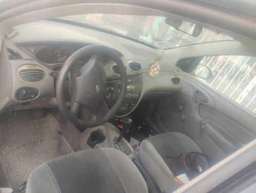 Ford Focus Lx Base At