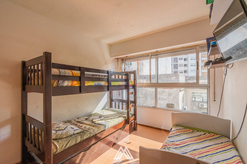 Imagen 6 de 10 de Venta Apartamento Parque Rodo 2 Dormitorios Garaje