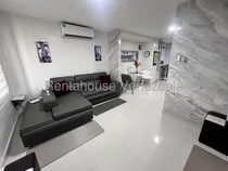 Comprar Dennymar, Vende Espectacular Casa Llena De Lujo Y Elegancia En Exclusiva Urbanizacion De Cabudare Prestigiosa Zona Consta De 3 Habitaciones 2 Baños Bellas Areas Comunes B5a19338                       