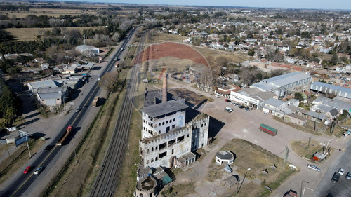 Imagen 10 de 30 de En Venta El Castillo De Cañuelas