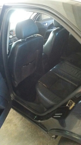 Ford Mondeo 2004 2.0 Ghia 4p