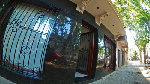 Imagen 2 de 30 de Casa Amplia En Venta Apta Para Vivienda O Uso Comercial Parque Independencia Centro Rosario