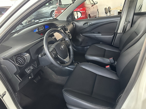Toyota Etios 1.5 XLS SEDAN 16V FLEX 4P AUTOMÁTICO