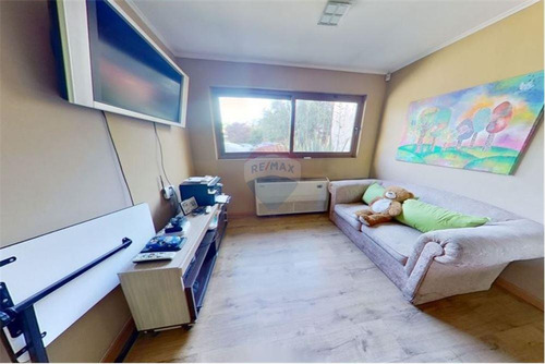 Dos Casas En Uno En Condominio!