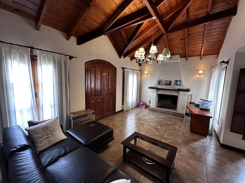 Casa En Barrio San Bernardo