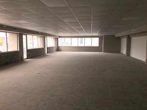 Imagen 5 de 11 de Oficina En Alquiler :: Parque Industrial Moron :: 132m2