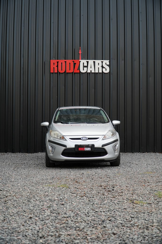 Ford Fiesta Kinetic 1.6 Design 120cv Titanium
