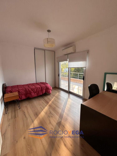 Casa En Venta En Barrio Santa Ana Moreno