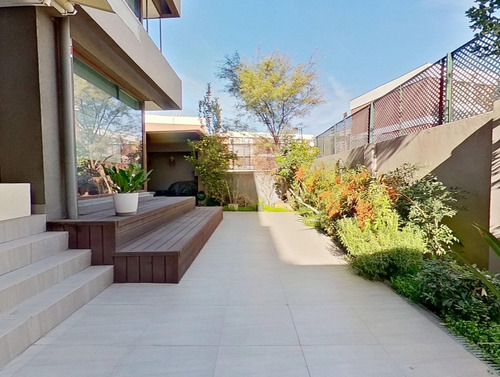 Moderno Departamento Con Patio Privado