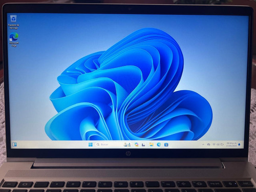 Hp Probook 440 G8 11th Gen 32gb En Ram, 1t Ssd M.2 Plateado (Usado)
