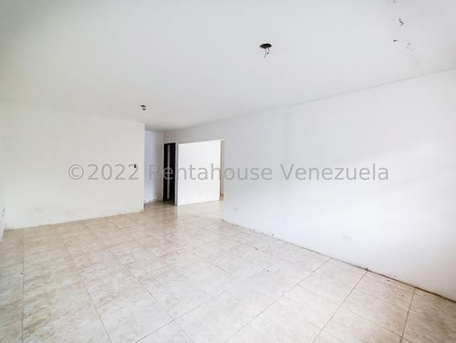 Imagen 5 de 12 de Casa En Venta Urbanización Prados Del Este. #22-24324. Megv (04125486572)