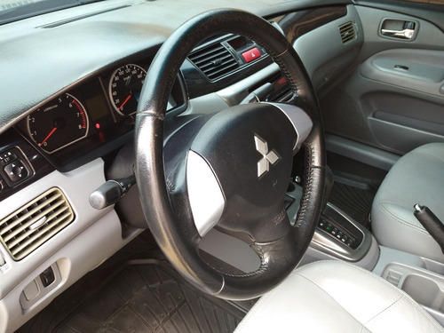 Imagen 12 de 18 de Mitsubishi Lancer Touring - Automatica