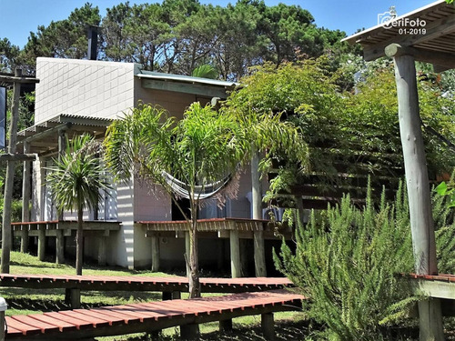 Imagen 2 de 14 de Casas Para Alquilar, Con Piscina De Uso Común En Punta Del Diablo
