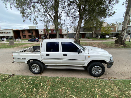 Toyota Hilux 3.0 D/cab 4x2 D Dx