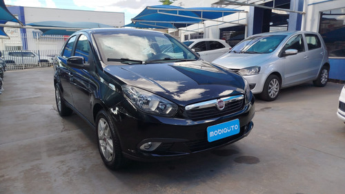 Fiat Grand Siena 1.6 16v Essence Flex Dualogic 4p