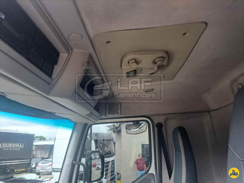 Volvo Vm 270 6x2 Gabinado Com Plataforma Nova