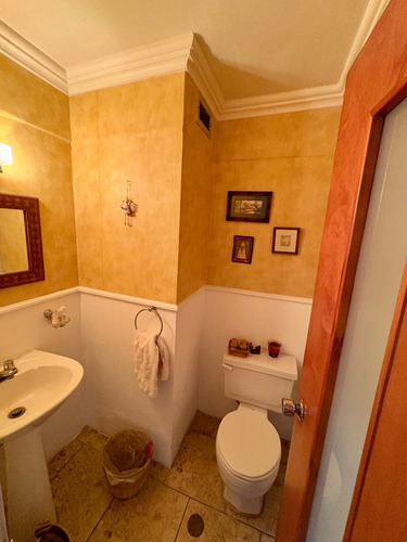 Apartamento En Venta En Los Samanes, 148 M2 Arf
