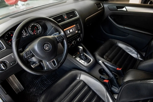 Volkswagen Vento 2.0 Sportline Tsi 200cv Dsg