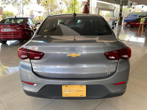 Imagen 5 de 15 de Chevrolet Onix 2021 1.0 Lt At