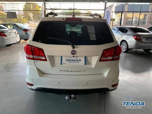 Imagem 4 de 15 de Fiat Freemont 2.4 Precision 16v Gasolina 4p Automático