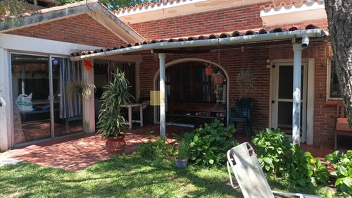 Hermosa Casa Con 3 Dormitorios En Las Delicias Punta Del Este