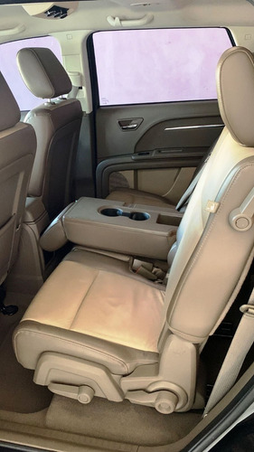 Imagen 9 de 14 de Dodge Journey