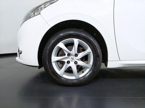 Imagem 7 de 15 de 156252 - Peugeot 208 2016 Com Garantia