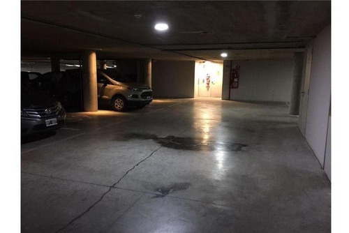 Imagen 1 de 6 de Excelente Cochera En Belgrano. Corredor Libertador. Edificio De Oficinas