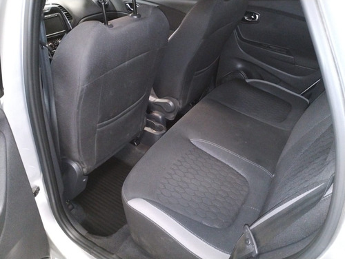 Imagen 16 de 25 de Renault Captur 2.0 Zen 2019, Concesionario Oficial Lp