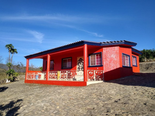 Las Bugambilias Talpa De Allende.