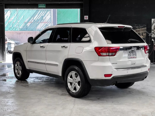 Jeep Grand Cherokee 4.7 Limited V8 4x2 Mt