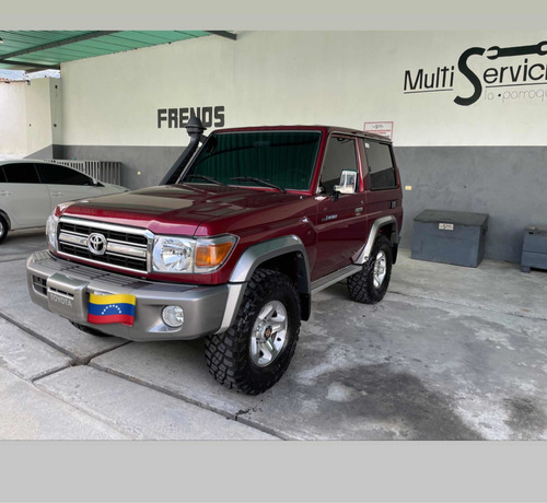 Imagen 1 de 13 de Toyota Macho V6 Lx