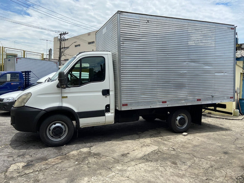 Imagem 6 de 13 de Iveco 35s14 2015
