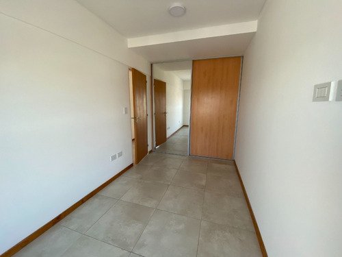 Imagen 9 de 16 de Venta Departamento 1 Dormitorio Con Balcón Terraza!!
