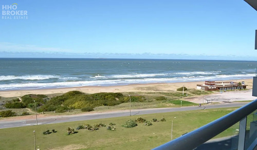Torrelobos, Punta Del Este, Apartamento En Alquiler Frente Al Mar.