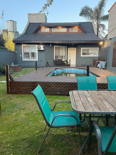 Casa En Venta En De Vicenzo Grande, Del Viso, Pilar