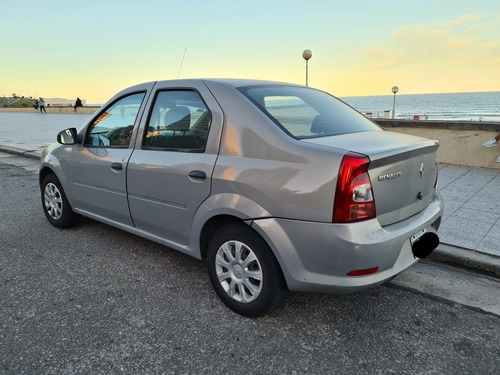 Renault Logan 2010 1.6 Pack