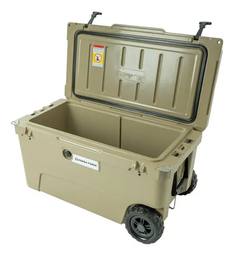 Cooler Box Refrigerador + Ruedas 70 Qt - Terra Force 66,2 L