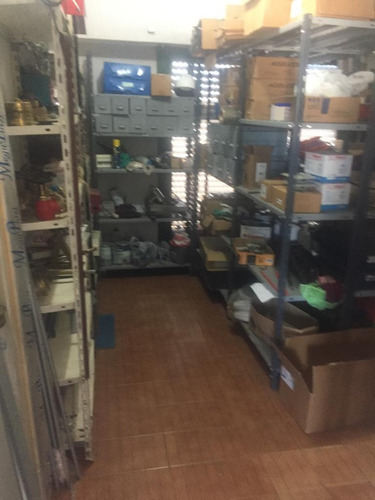 Imagen 6 de 12 de Deposito Y Oficina Listos Para Usar - Moron Sur